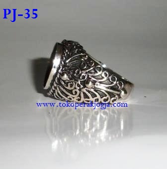 cincin pria, cincin ikat batu, cincin emban batu, cincin batu mulia, model cincin emban, cincin perak, cincin logo, cincin nama, cincin kesatuan, cincin stempel, model cincin batu, cincin perak kotagede, cincin perak costum, cincin silver, cincin costum, cincin pria batu polos, cincin perak pria batu polos, cincin perak jogja, cincin perak batu akik, Cincin perak pria, cincin ikat batu mulia, cincin emban batu mulia, cincin polos, cincin, harga cincin perak, katalog cincin pria, disain cincin pria, pj-35 toko perak jogja