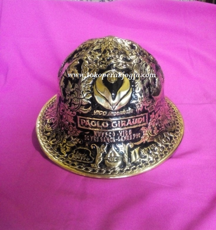 Helm ukir, logo vico, helm ukir perak, helmet carved, helm ukir kuningan, hard hat