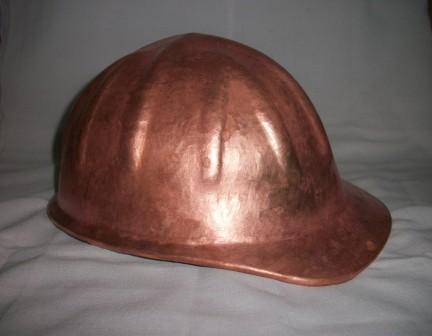 Helm ukir perak, helm ukir custom, helm ukir kotagede, toko helm ukir perak, helm ukir silver, helm ukir tembaga, helm ukir kuningan, helm ukir alumunium, harga helm ukir, Plakat helm ukir, engraved brass hard hat, engraved copper hard hat