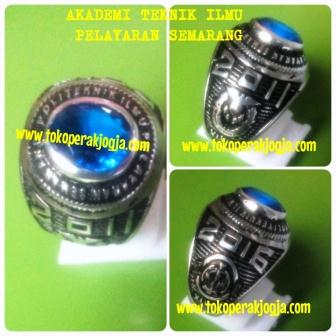 cincin akademi, cincin akademi tni al, cincin politeknik ilmu pelayaran, cincin pelayaran, cincin akademi au, cincin akpol, cincin almamater, cincin angkatan, cincin banyu biru, cincin custom, cincin custom silver, cincin stemple, cincin stpdn, pengrajin cincin almamater, cincin stemple, cincin nama, tokoperak, pengrajin perak
