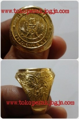 cincin akademi, cincin akademi al, cincin akademi au, cincin akpol, cincin almamater, cincin angkatan, cincin banyu biru, cincin custom, cincin custom silver, cincin stemple, cincin stpdn, pengrajin cincin almamater, cincin stemple, cincin nama, tokoperak, pengrajin perak