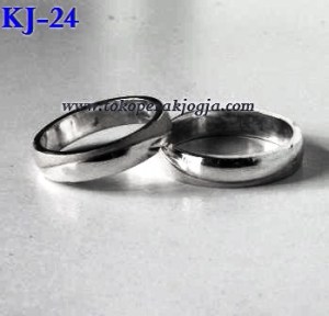 Pengrajin cincin kawin perak, cincin kawin, cincin tunangan, cincin nikah, cincin couple, cincin custom, cincin emas putih, cincin emas, cincin palladium, cincin perak, model cincin nikah, disain cincin kawin,