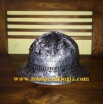 pertamina hulu mahakam, Helm ukir perak, helm ukir, helm tatah, pengrajin helm ukir kotagede, toko helm perak, helm ukir silver, helm tembaga, helm kuningan, helm alumunium, engraved hard hats, engraved hard hat for sale, engraved aluminum hard hat, brass hard hats, copper hard hats, engraved silver hard hat, personalized hard hats, carved hard hats, Carved helmet, hand carved hard hats, engraved hard hats indonesia, Silver carving helmet, custom hard hat
