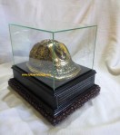 Helm ukir perak, helm ukir, helm tatah, pengrajin helm ukir kotagede, kerajinan helm ukir kotagede. toko helm perak, helm ukir silver, helm ukir tembaga, helm ukir kuningan, helm ukir alumunium, engraved hard hat, engraved hard hat for sale, engraved aluminum hard hat, brass hard hats, copper hard hats, engraved silver hard hat, personalized hard hats, carved hard hat, Carved helmet, hand carved hard hats, engraved hard hats indonesia, Silver carving helmet, custom hard hat, helm ukir pertambangan laut, helm ukir pertambangan darat, helm ukir pertambangan gas, helm tambang, helm ukir pertambangan batubara, miniatur helm ukir, helm ukir pertamina